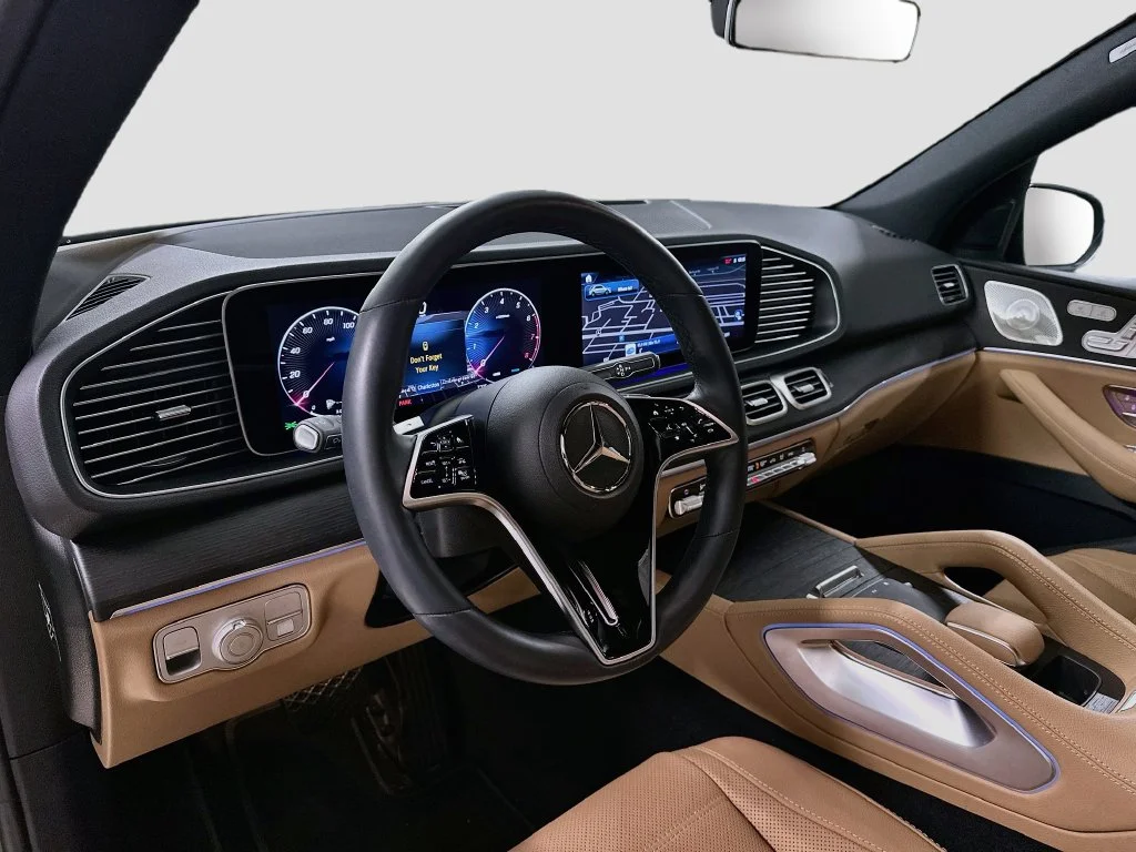 Certified Used 2026 MANUFAKTUR Ireland Mid Green Metallic Mercedes-Benz GLE 450 image 4