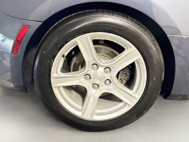 Used 2020 Shadow Gray Metallic Chevrolet 1LT image 27