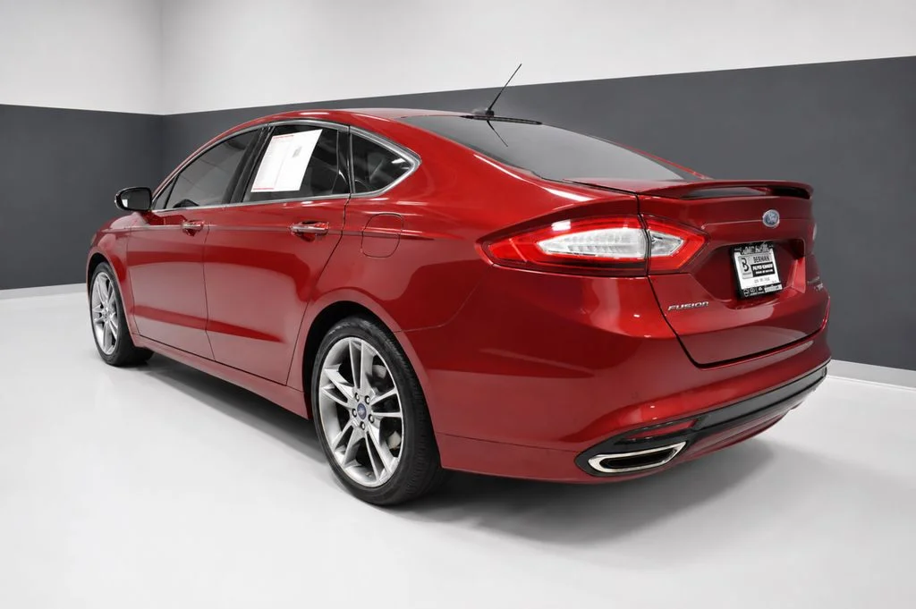 Used 2016 Red Ford Titanium image 3