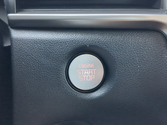 Used 2025 Red Kia S image 29