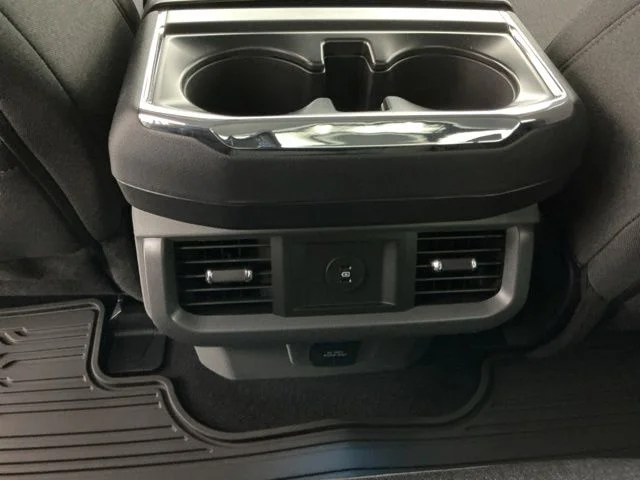 New 2026 Oxford White Ford XLT image 23