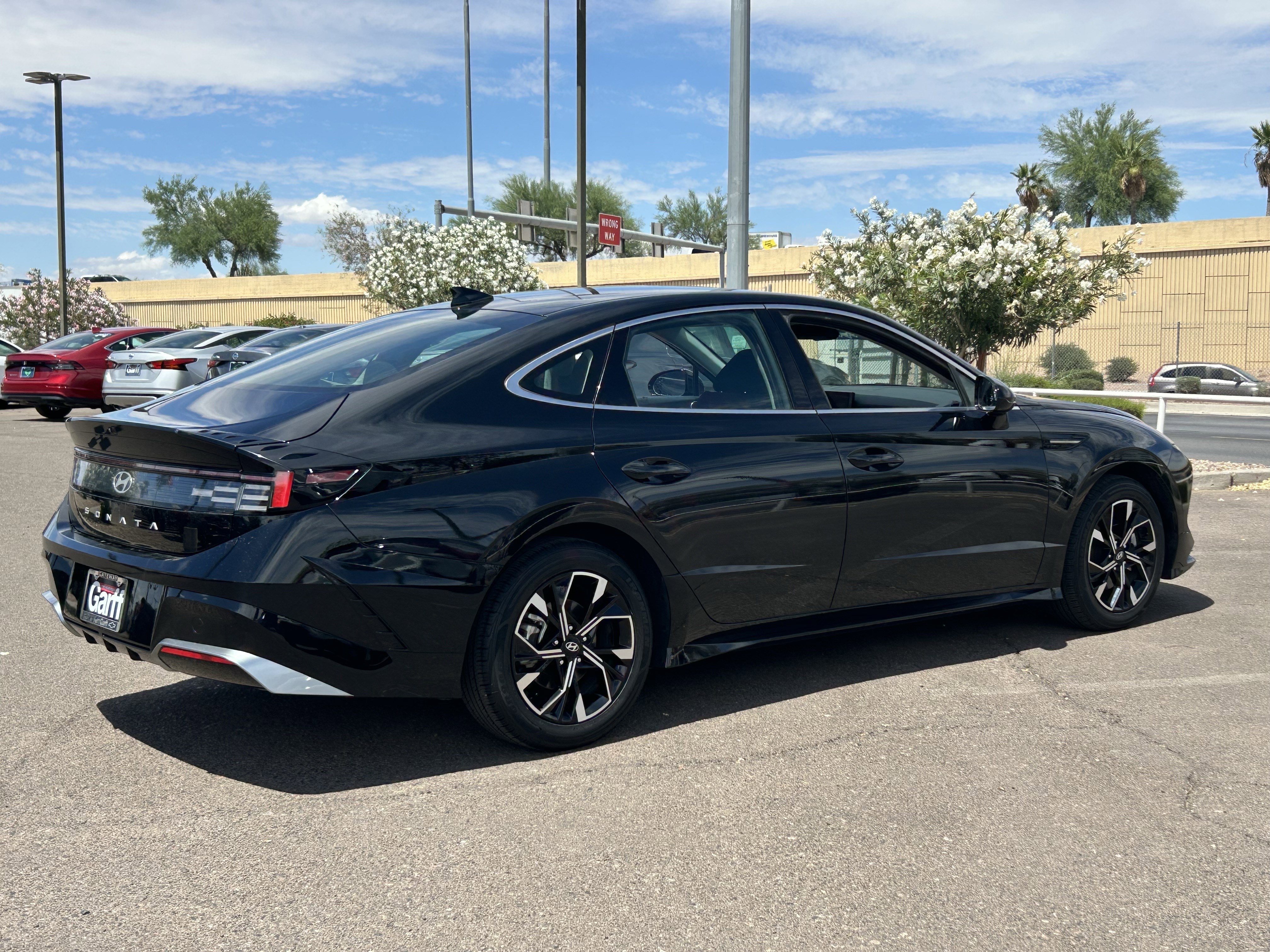 Certified Used 2024 Onyx Black Hyundai SEL image 5