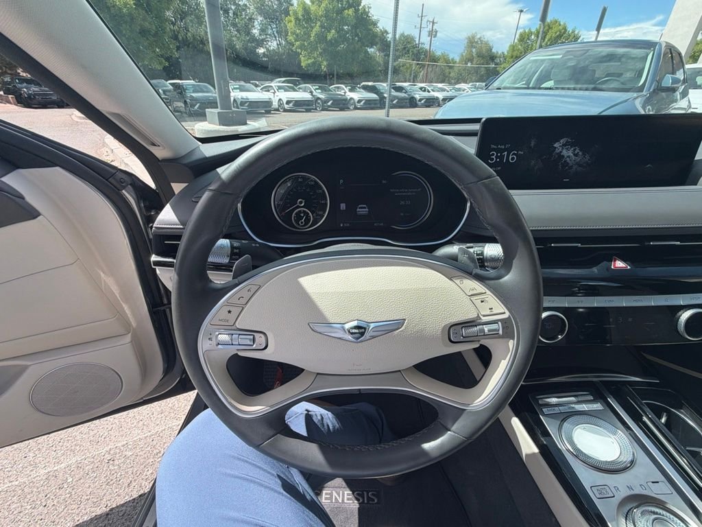Used 2022 Silver Genesis 2.5T image 13