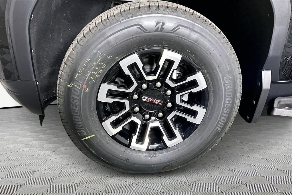 2026 GMC Sierra EV Elevation - Photo 13
