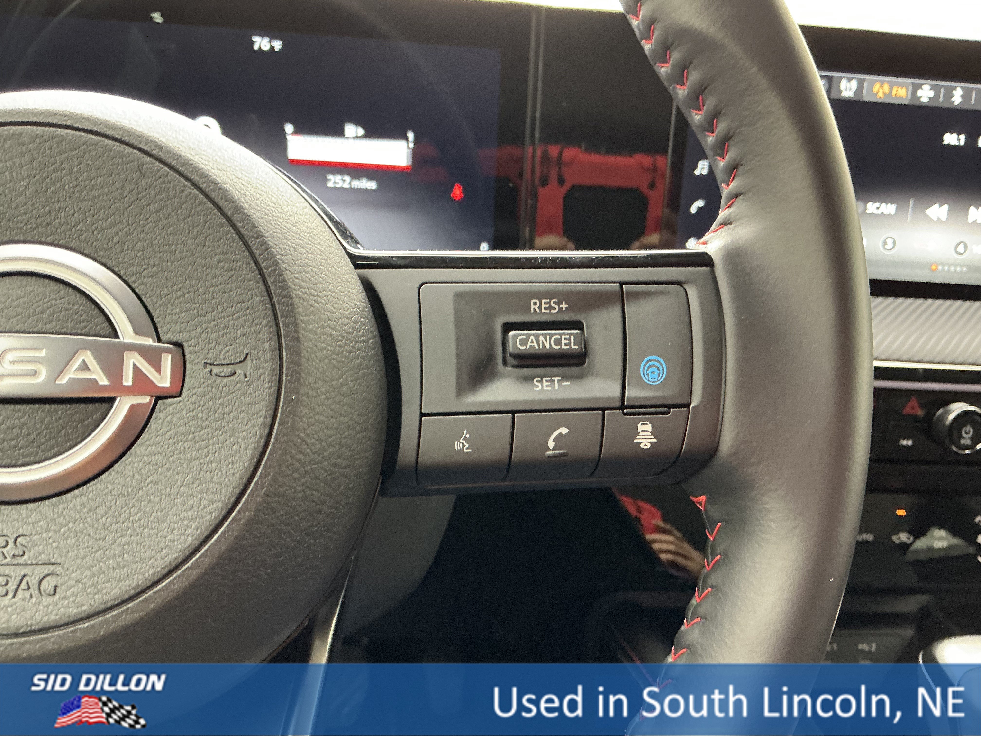 Used 2025 Super Black Nissan SR image 10