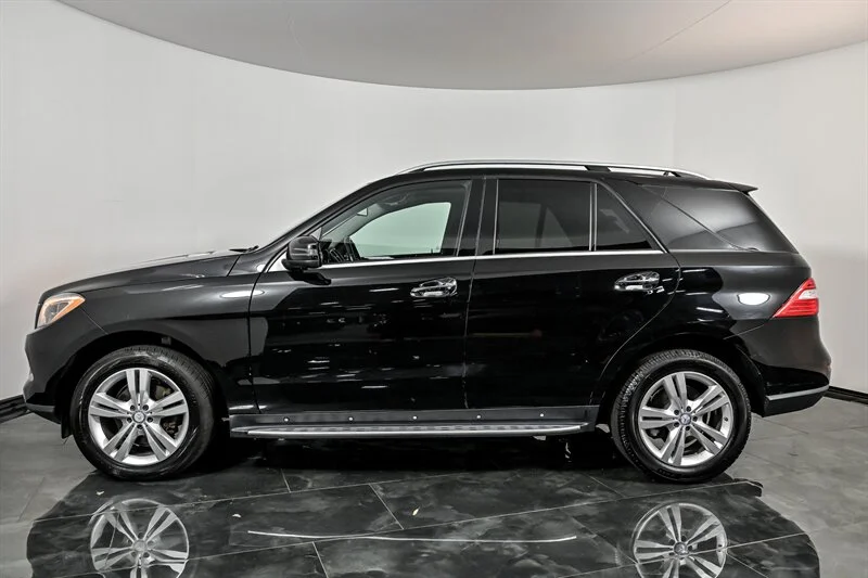 Used 2014 Black Mercedes-Benz ML 350 4MATIC® image 6