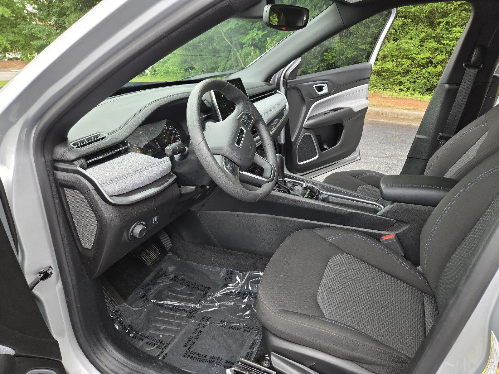 Used 2025 Silver Zynith Metallic Clearcoat Jeep Sport image 20