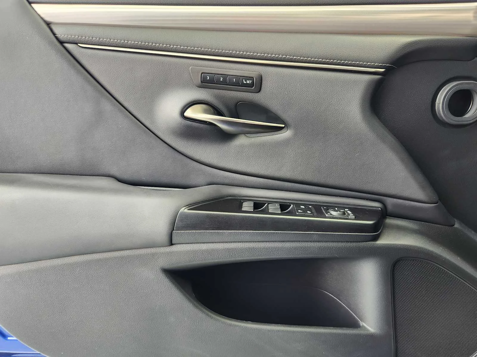 Used 2020 Ultrasonic Blue Mica 2.0 Lexus F SPORT image 20