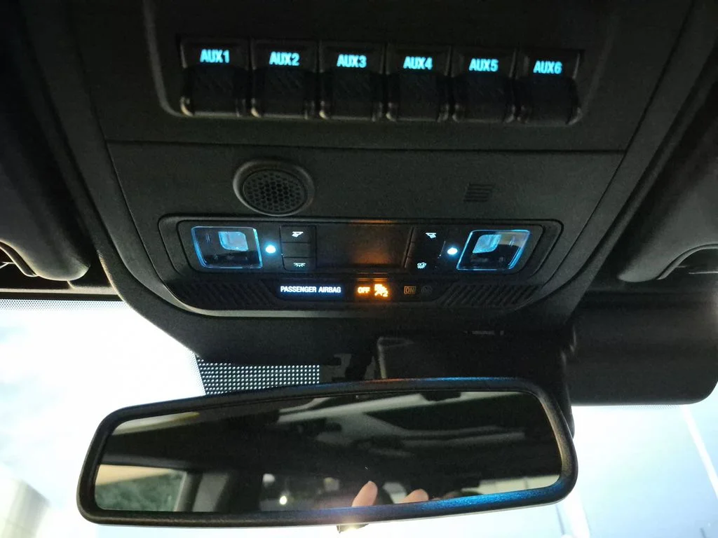 New 2025 Velocity Blue Metallic Ford Badlands® image 38