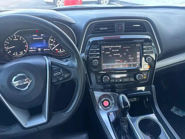 Used 2017 Silver Nissan 3.5 SV image 17