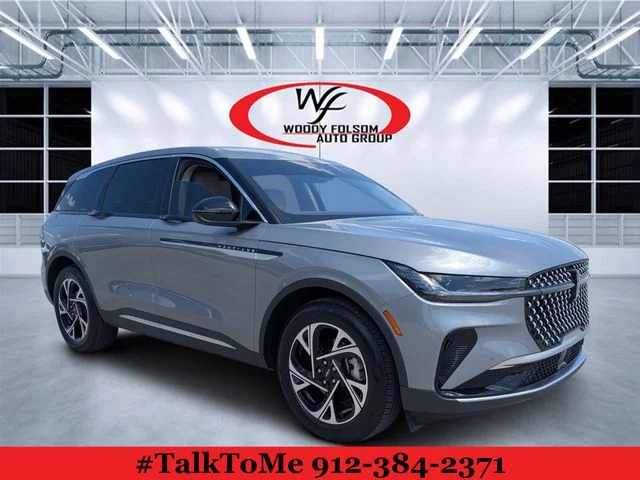 Used 2025 Gray Lincoln Premiere image 1