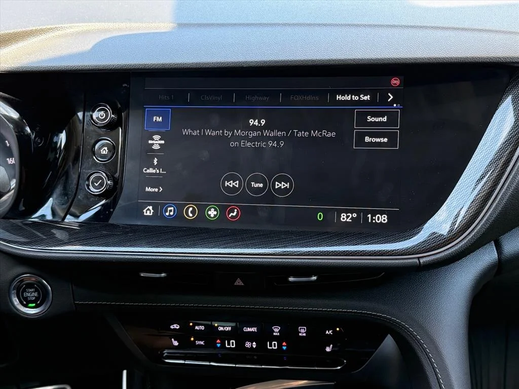 2023 Buick Envision Essence - Photo 17