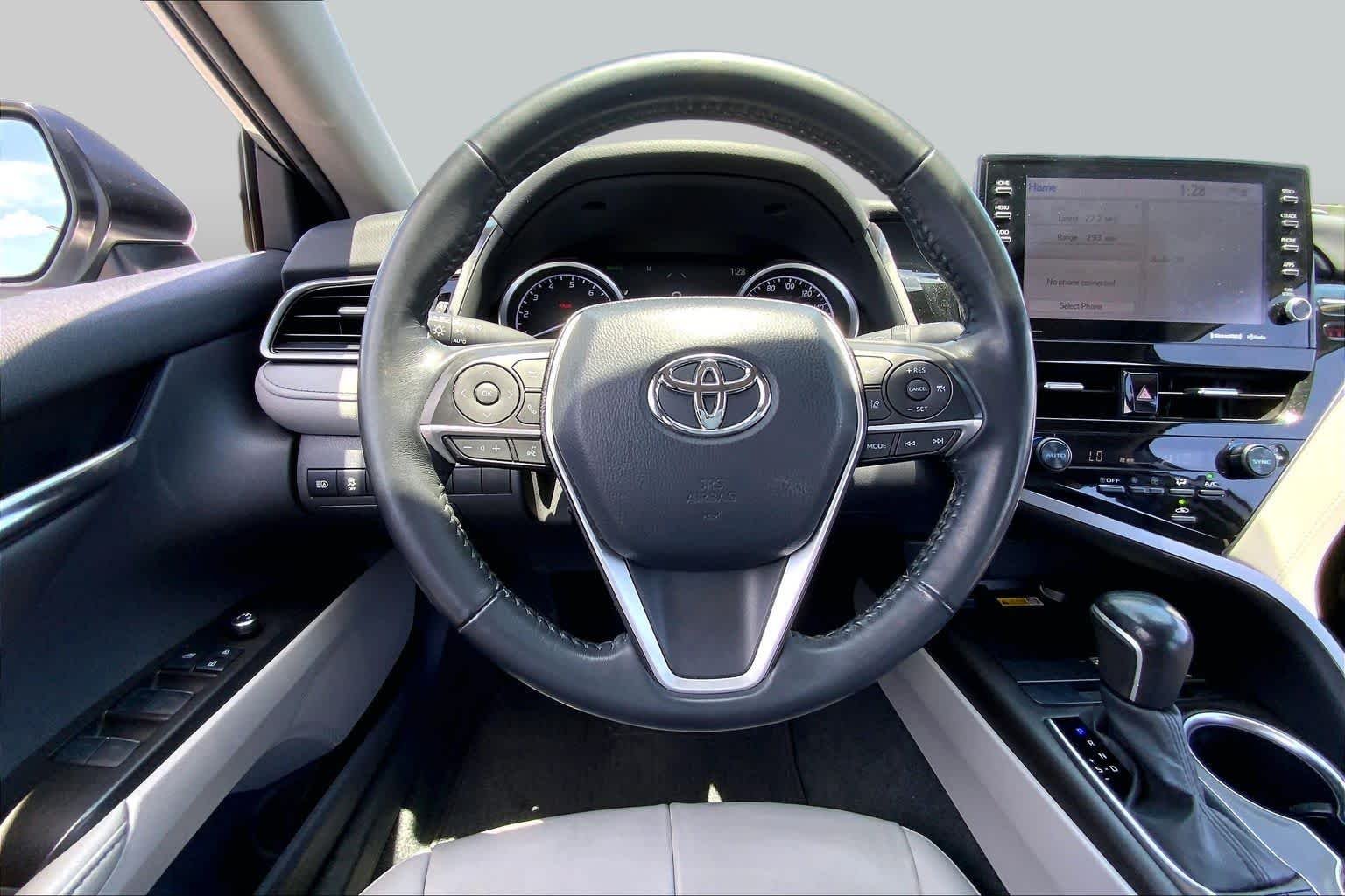 Used 2022 Celestial Silver Metallic Toyota XLE image 6