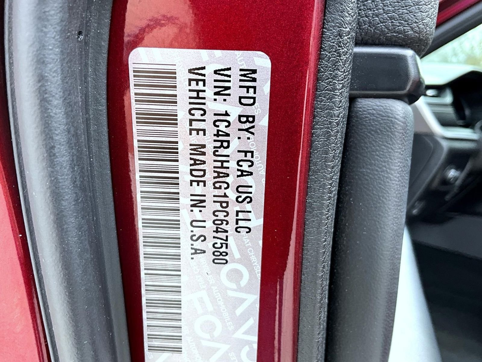 Used 2023 Red Jeep Altitude X image 25