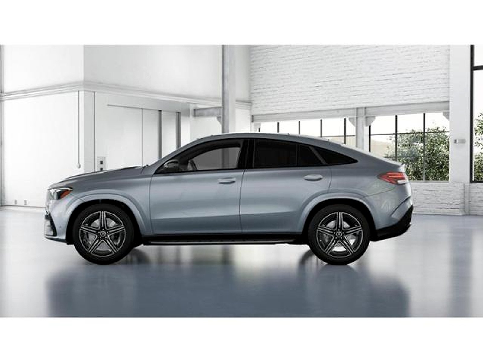 Used 2025 Cirrus Silver Metallic Mercedes-Benz 4MATIC® image 33