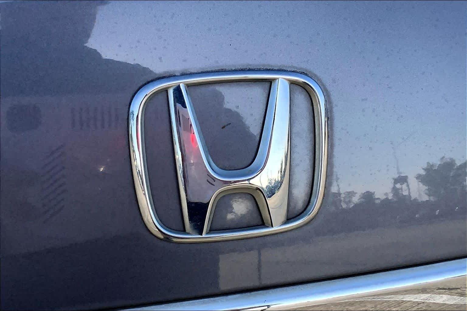 Used 2015 Modern Steel Metallic Honda EX image 9