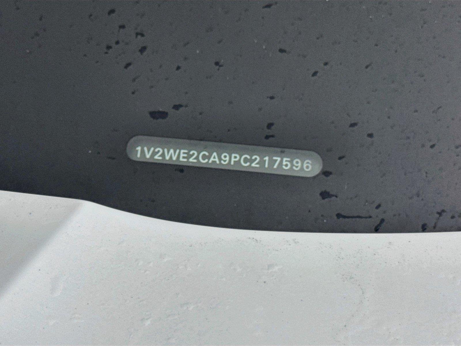 Used 2023 Pure White Volkswagen 3.6L V6 SE w/Technology image 30