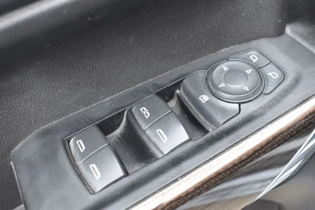 Used 2021 Gray Chevrolet LT image 10