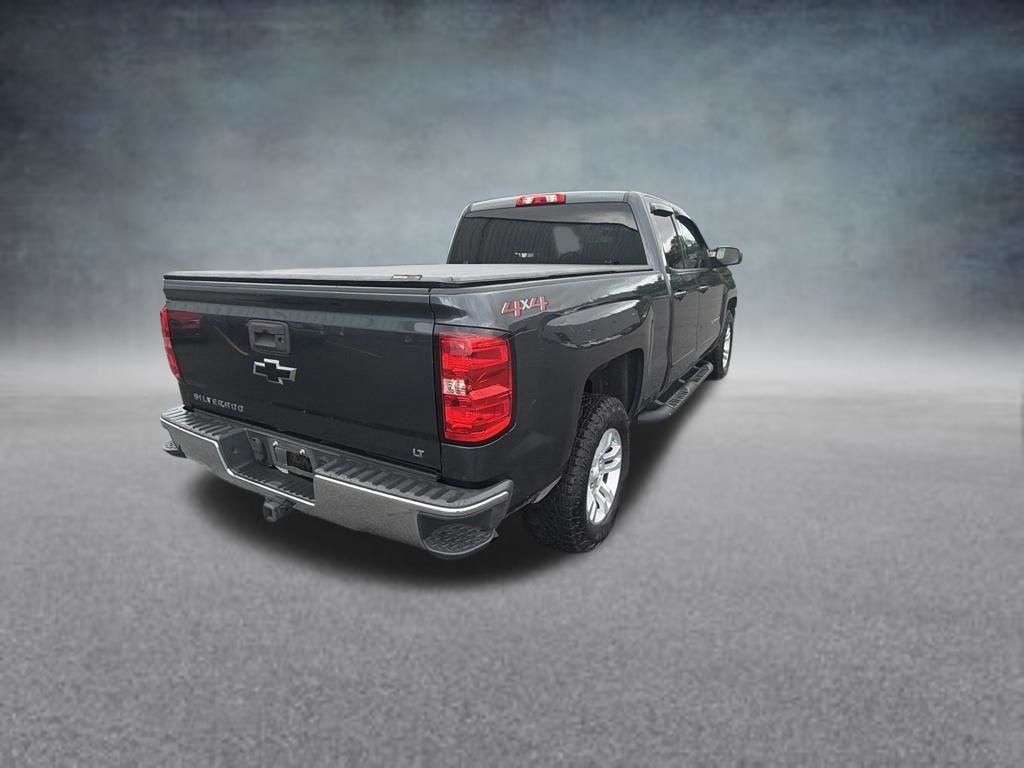 Used 2018 Gray Chevrolet LT image 5