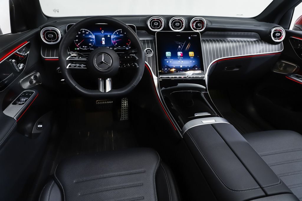 New 2026 Red Mercedes-Benz GLC 300 image 5