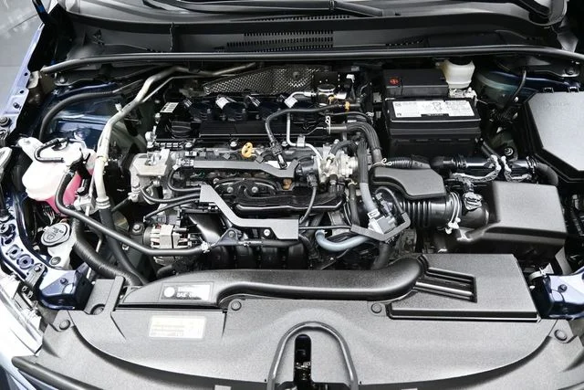 2025 Toyota Corolla LE - Photo 32
