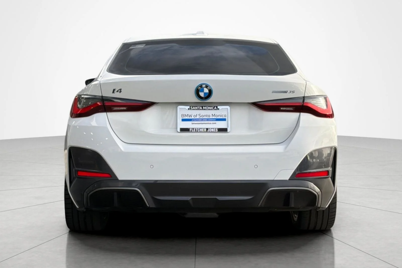 Used 2024 Alpine White BMW eDrive35 image 4