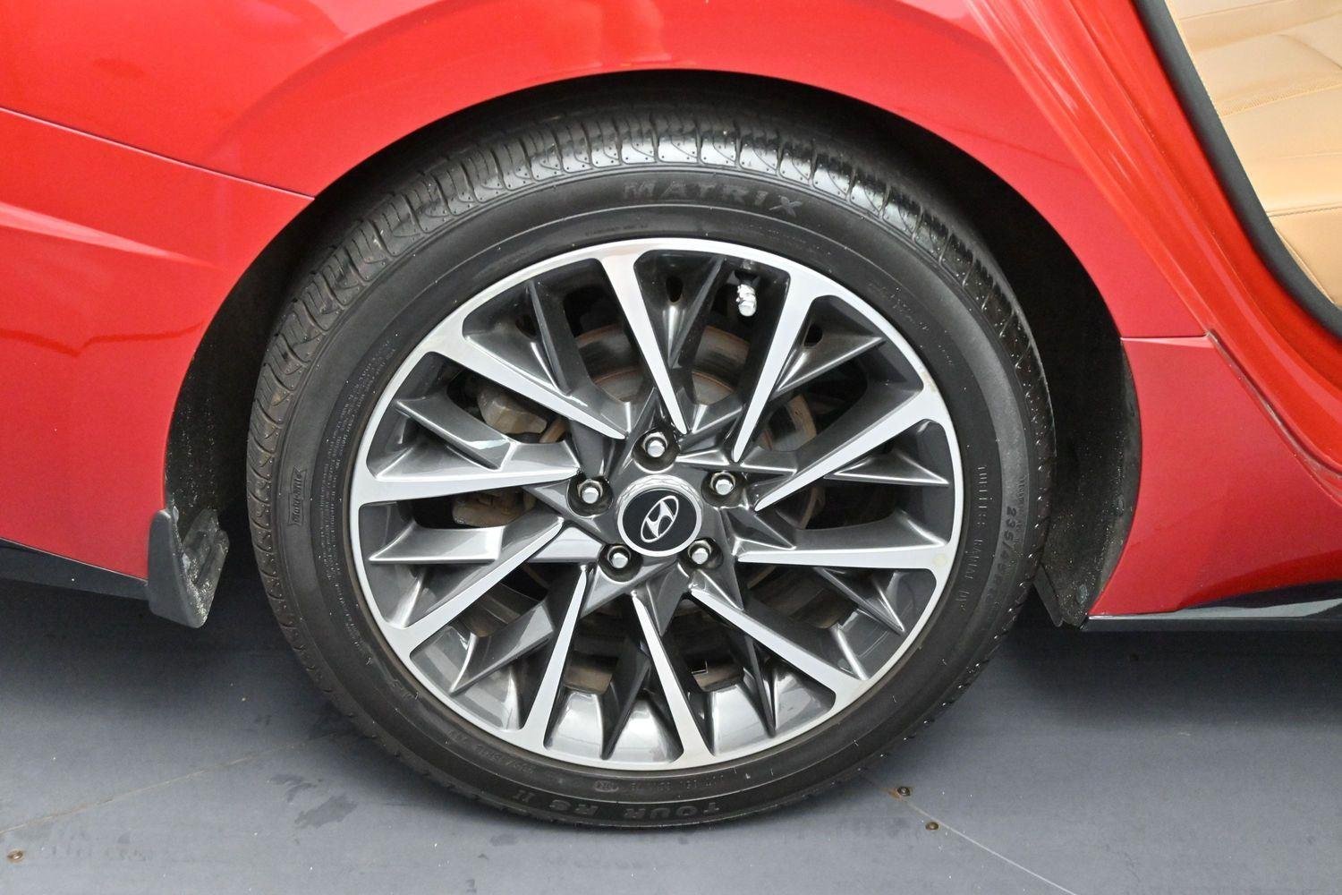 Used 2021 Calypso Red Hyundai Limited image 37
