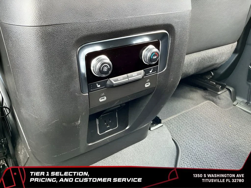 Used 2024 Summit White GMC Denali image 20