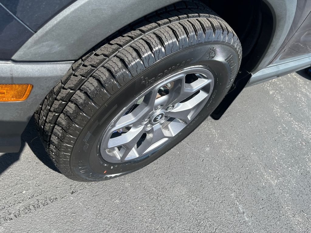 Used 2021 Blue Ford Badlands image 9