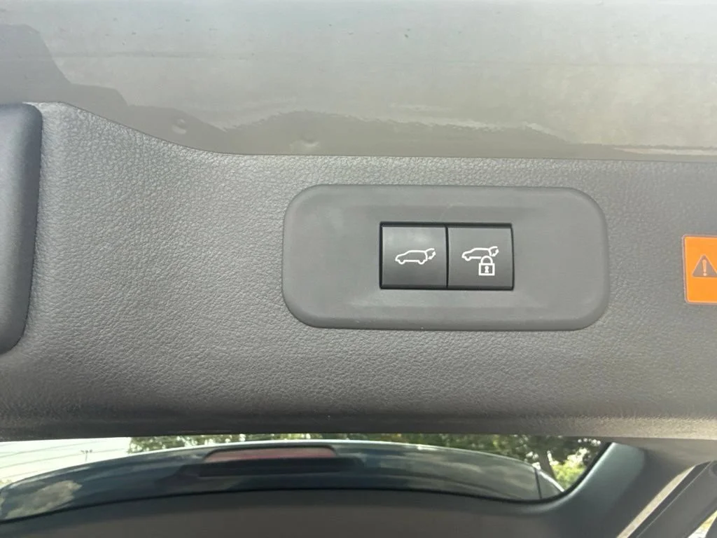 Used 2025  Lexus TX 500h F SPORT Premium image 30