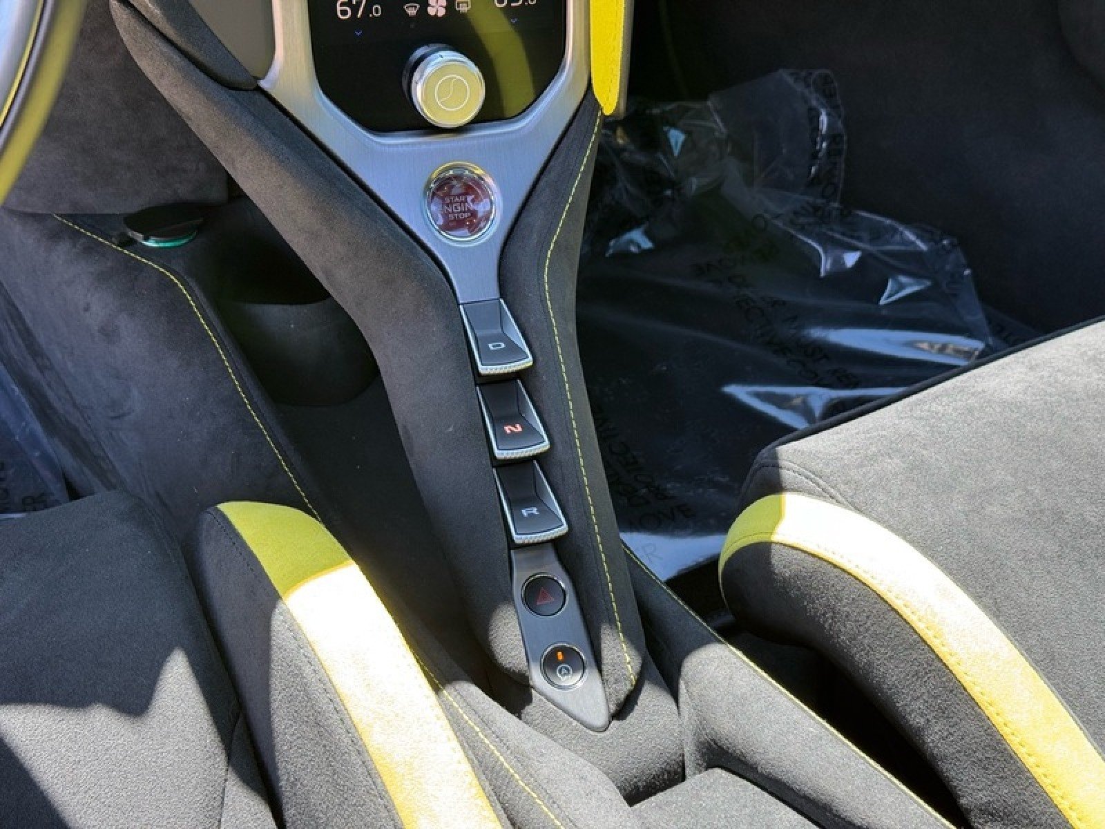 Used 2024 Belize Blue McLaren coupe image 17