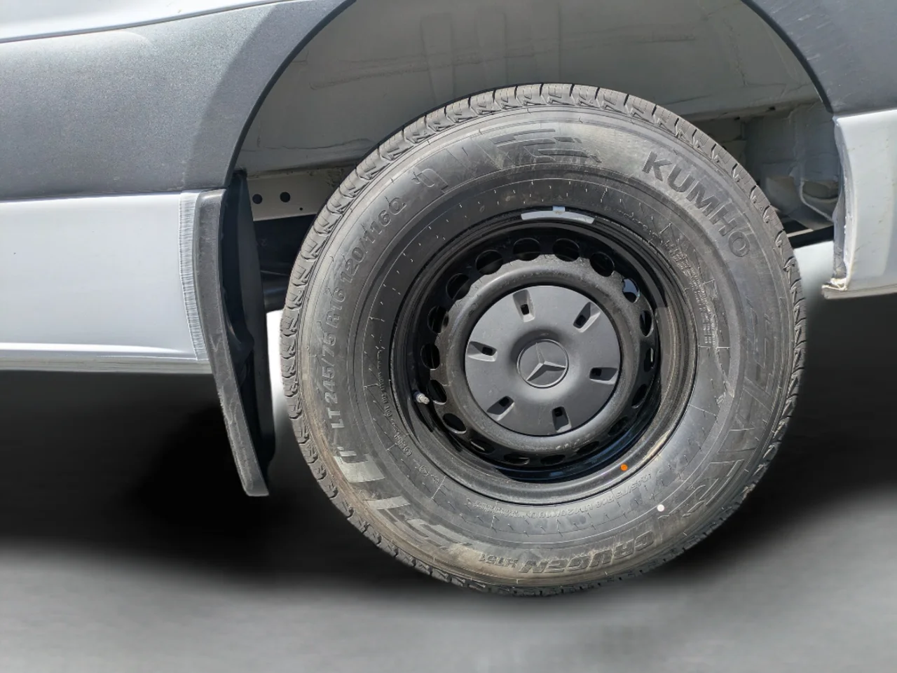 New 2026  Mercedes-Benz Cargo 144 WB image 5