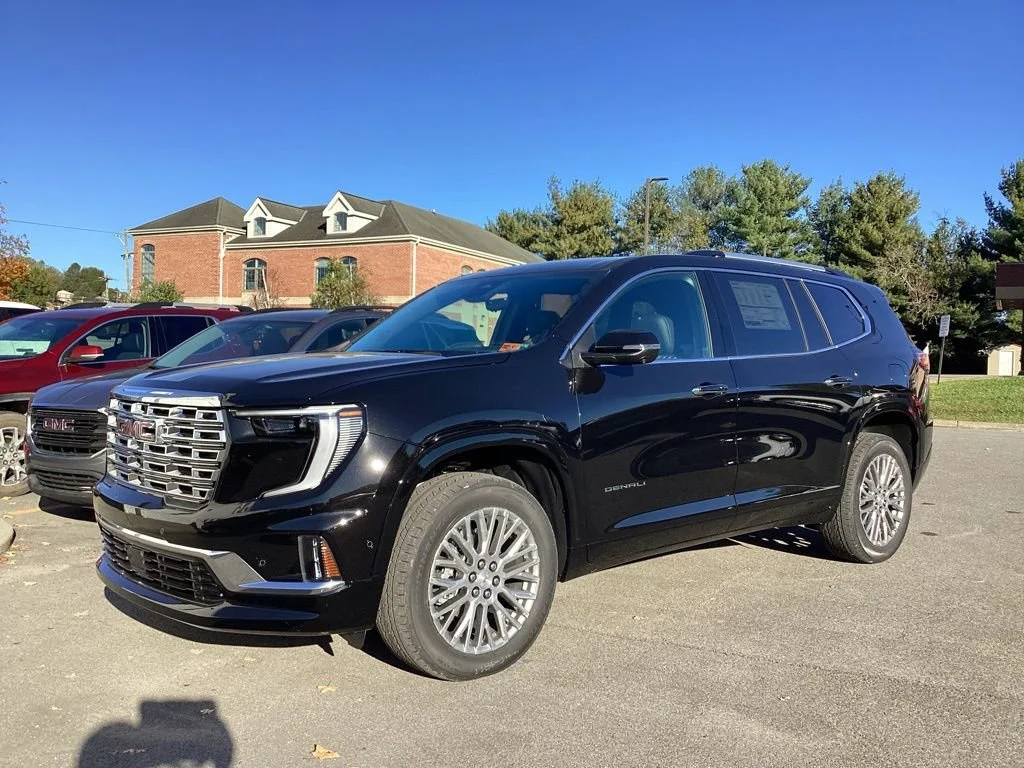 2026 GMC Acadia Denali AWD's photo