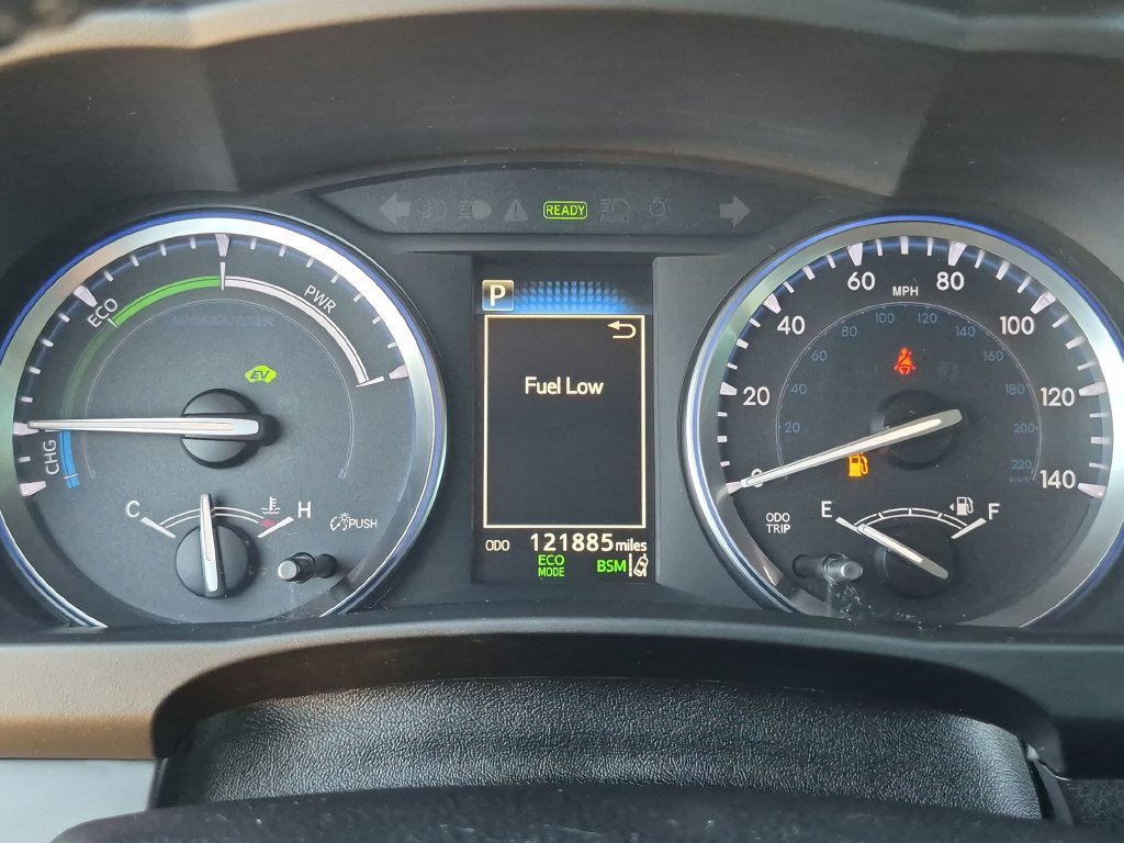 Used 2017 White Toyota Limited image 18