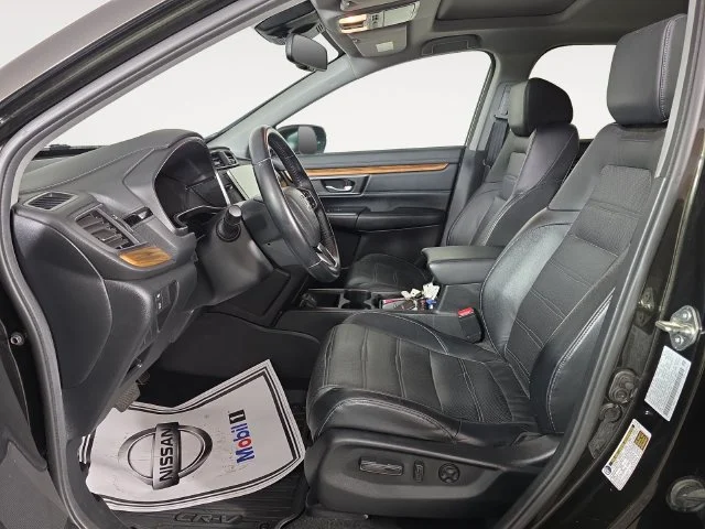 Used 2017 Dark Olive Metallic Honda Touring image 11