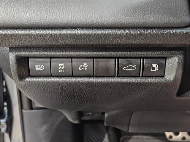 Certified Used 2025 PRECIOUS METAL Toyota  image 26