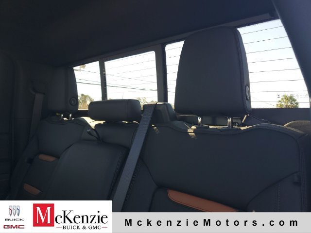 2026 GMC Sierra 2500HD AT4 - Photo 23
