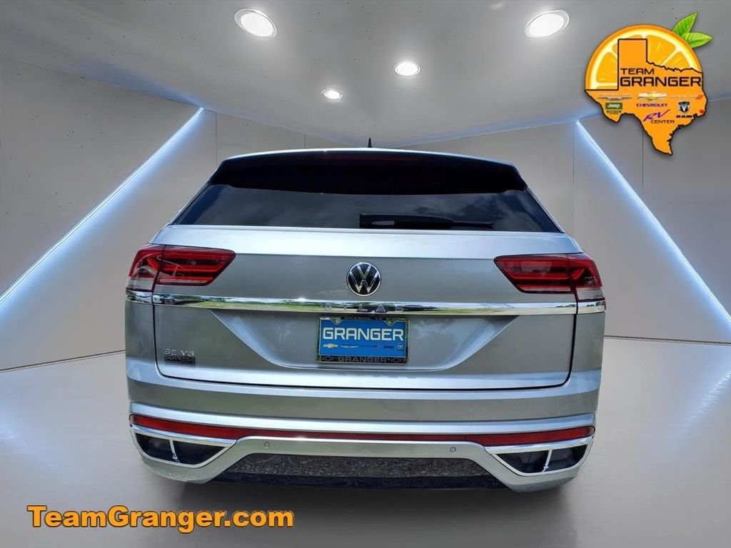 Used 2021 Gray Volkswagen 3.6L V6 SE w/Technology R-Line image 8