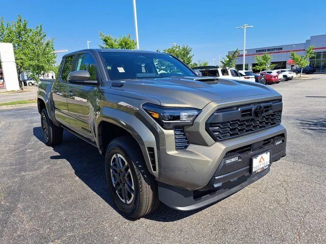 2026 Toyota Tacoma TRD Sport - Photo 4