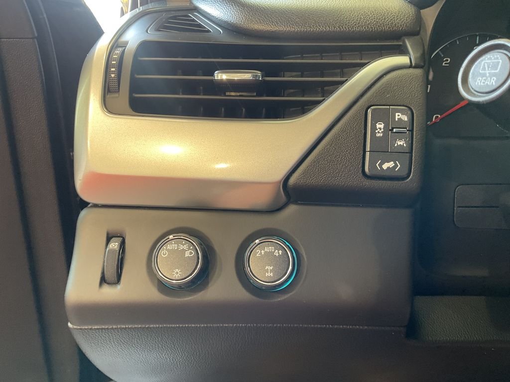 Used 2017 Gray Chevrolet LT image 20