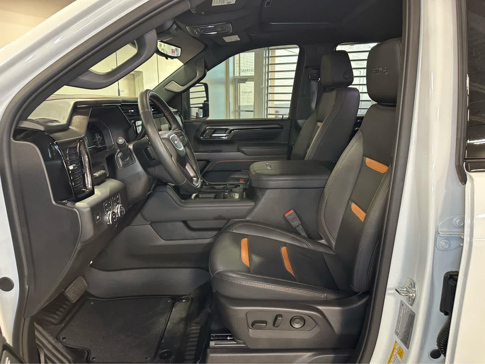 2025 GMC Sierra 3500HD AT4 - Photo 23