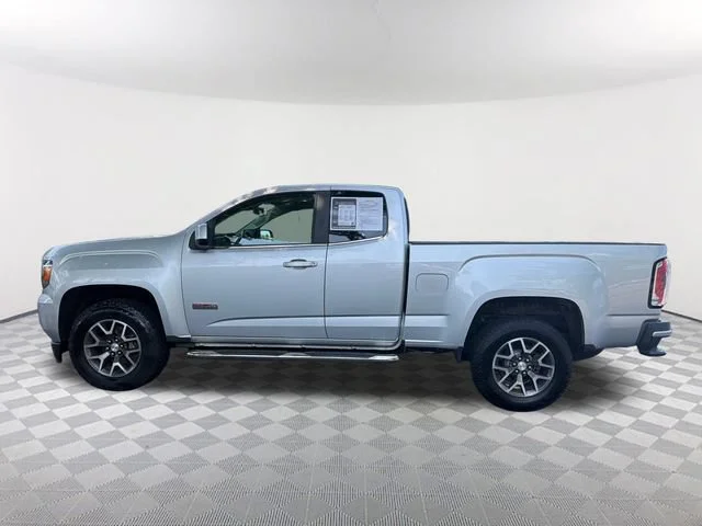 Used 2016 QUICKSILVER METALLIC GMC 4WD SLE image 8