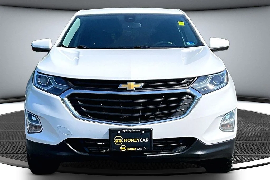 Used 2021 White Chevrolet LT image 2