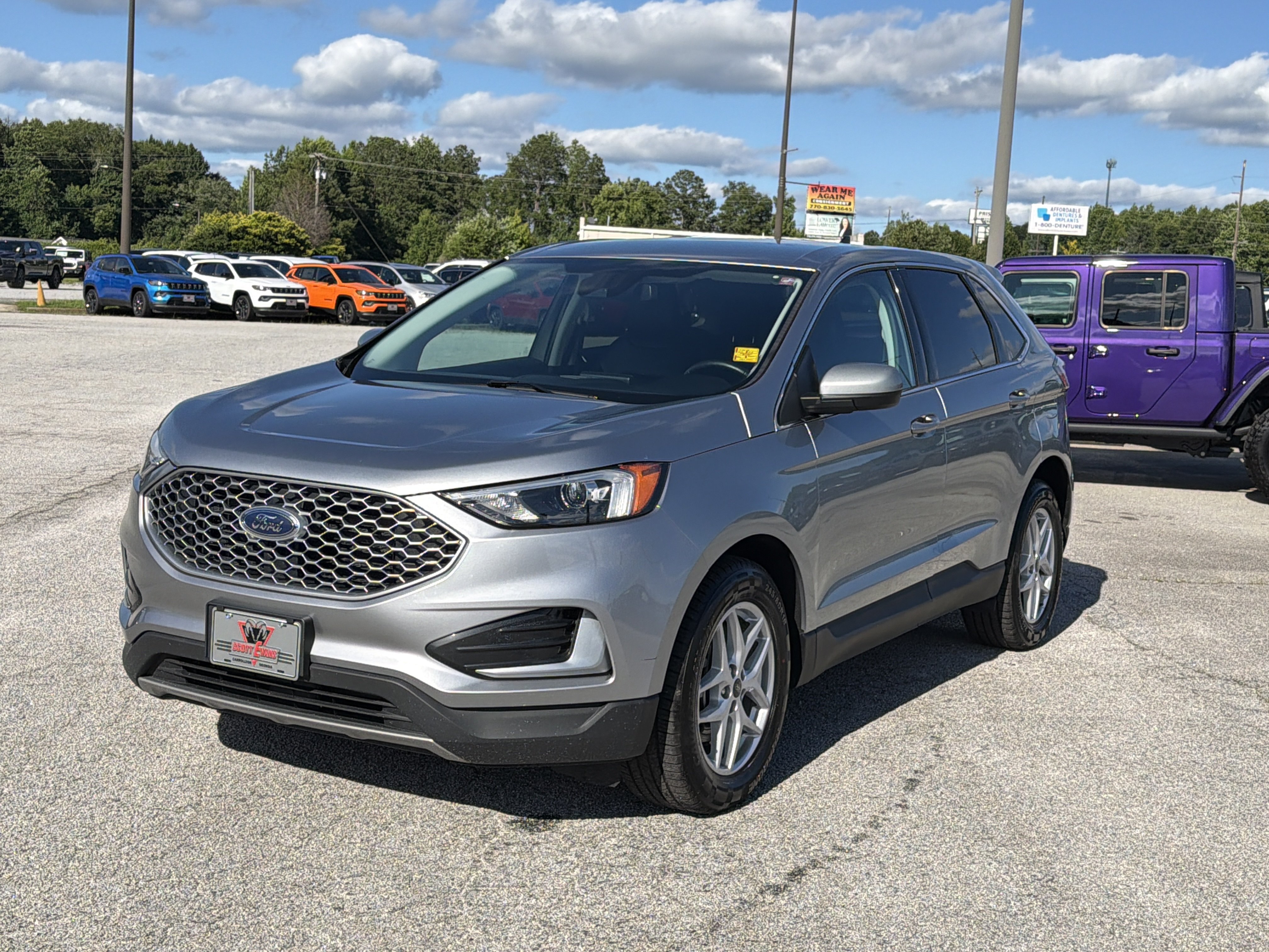 Used 2023 Silver Metallic Ford SEL image 4