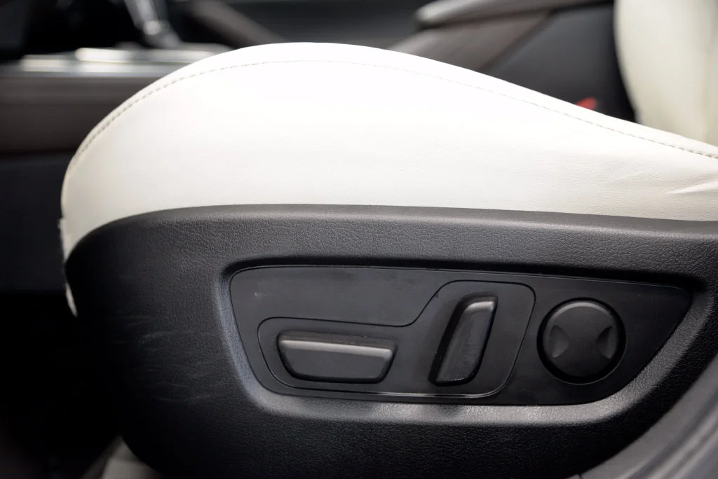 Certified Used 2024 White Mazda 2.5 Turbo Premium Plus Package w/Premium Plus Package image 16