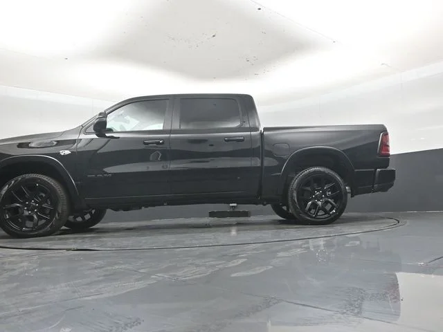 New 2026 Diamond Black Crystal Pearl-Coat Exterior Paint RAM Laramie image 44