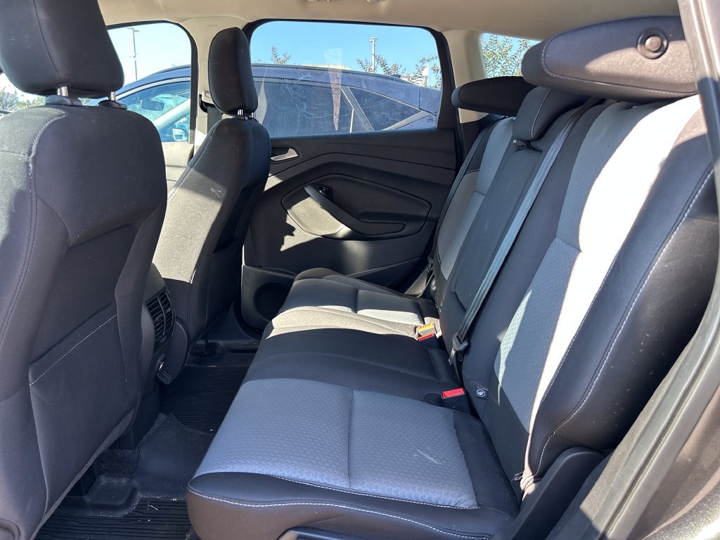 Used 2018 Gray Ford SE image 10