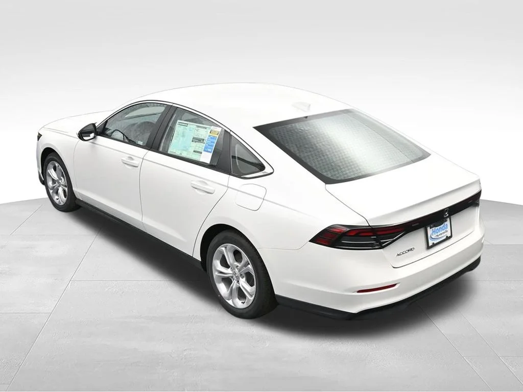 New 2026 Platinum White Pearl Honda LX image 28