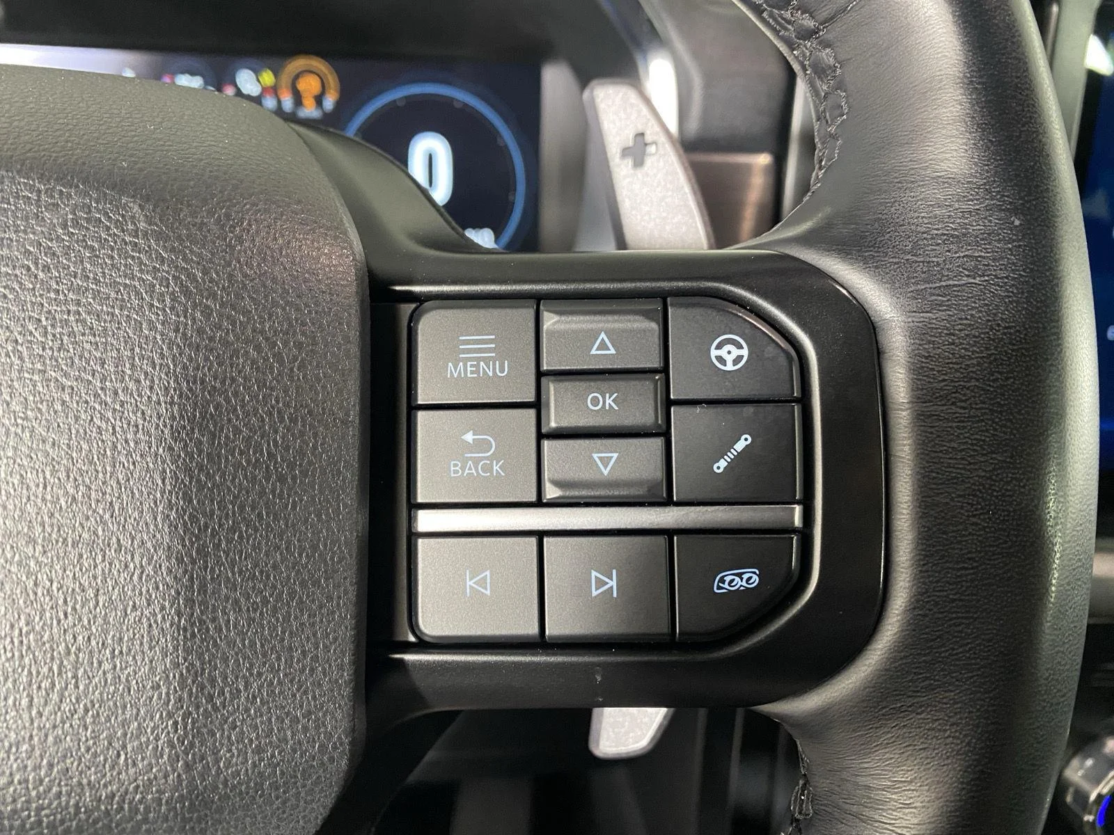 Used 2023 Avalanche Gray Ford Raptor image 16