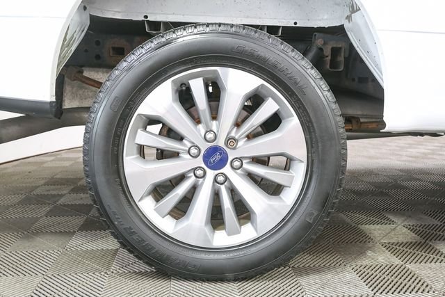 Used 2018 White Ford XL image 15